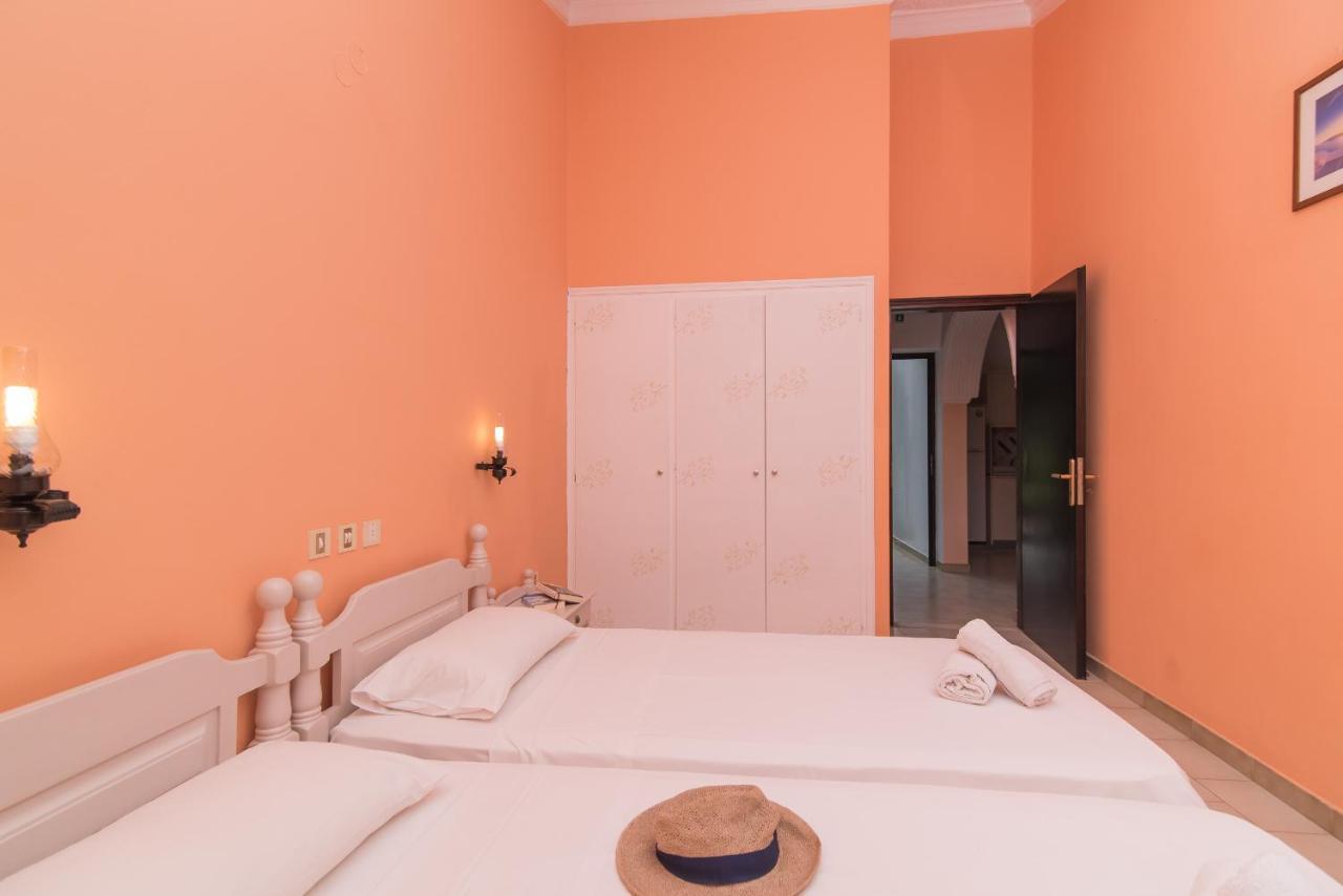 Alykes Park Bungalows Bagian luar foto