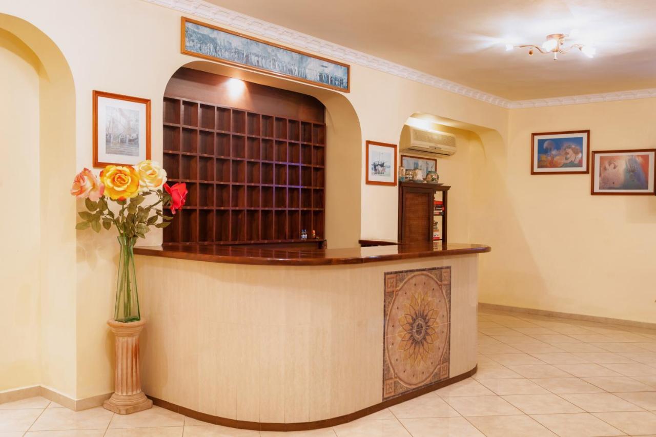 Alykes Park Bungalows Bagian luar foto